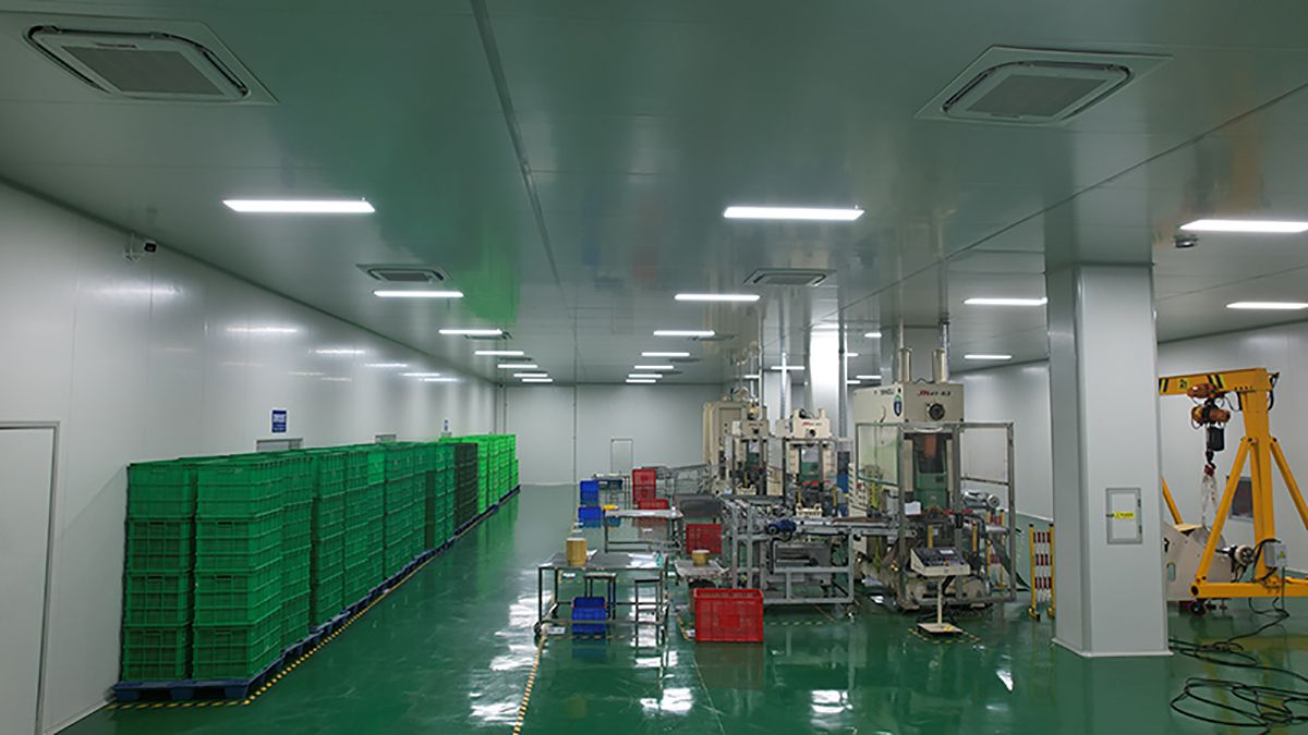 Dust-free production workshop