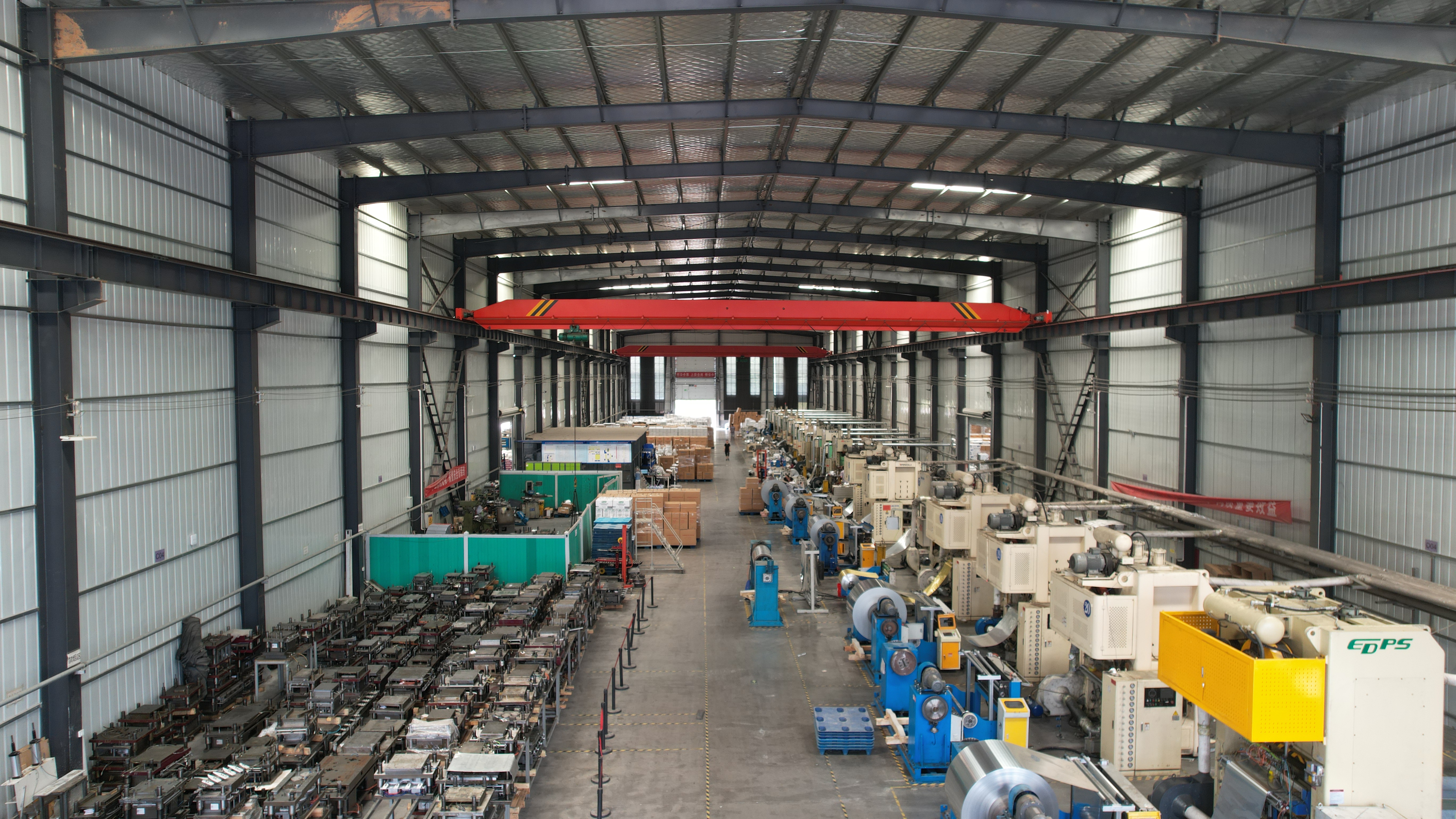 Aluminum Foil Production Workshop